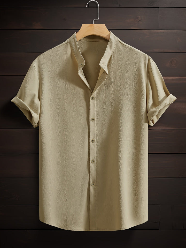 Stylowa męska koszula ze stójką i krótkim rękawem. Idealna na wakacje, casualowe spotkania, letni smart casual.