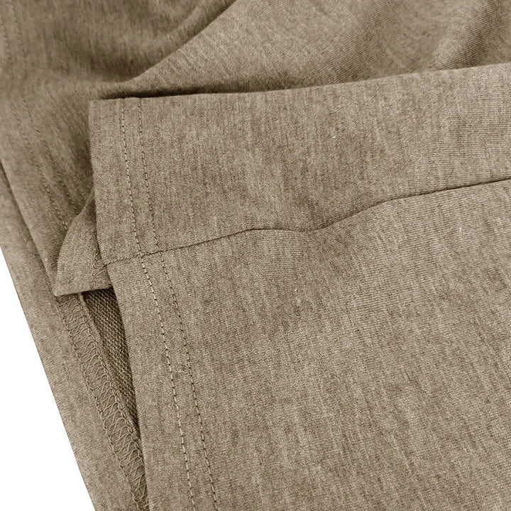 Męski longsleeve z półgolfem i zamkiem, idealny do warstwowych stylizacji.
