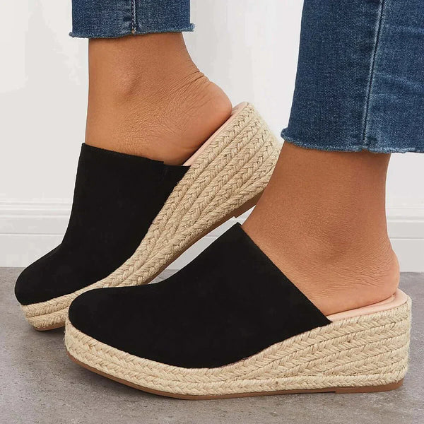 Damskie klapki espadryle na koturnie. Letnie obuwie z plecioną platformą, lekkie i bardzo wygodne.