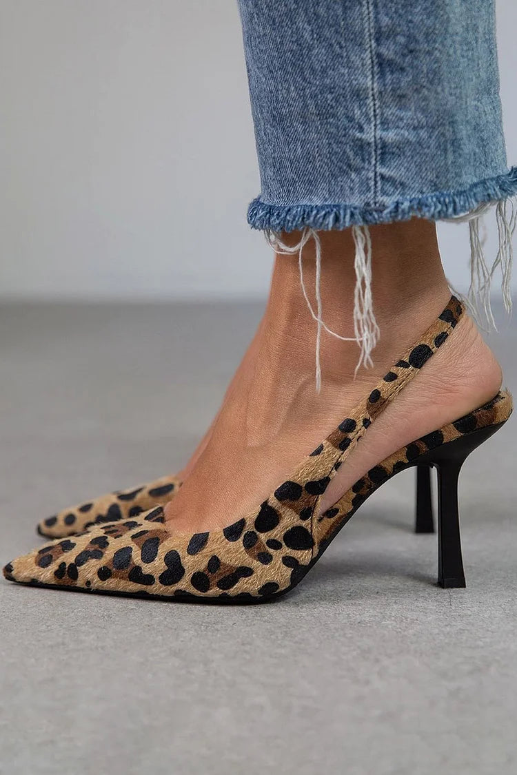 Damskie czółenka slingback panterka, eleganckie szpilki ze spiczastym noskiem. Modne obuwie na obcasie.