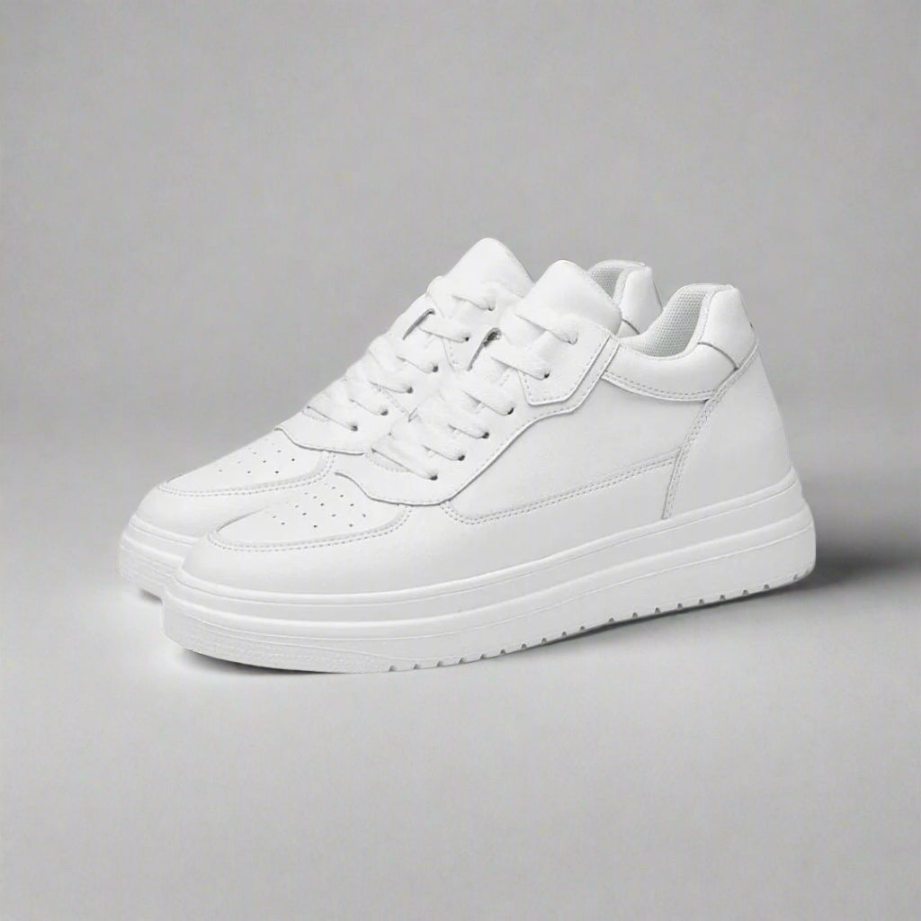 Eleganckie męskie sneakersy podwyższające +10 cm, uniwersalne do stylizacji sportowych i casualowych.