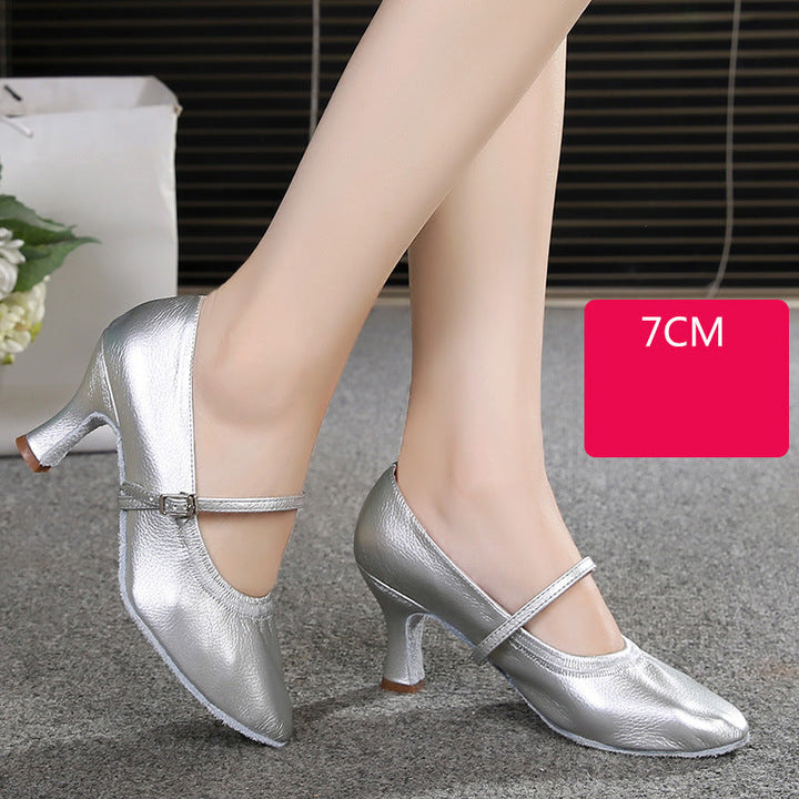 Czarne profesjonalne buty do tańca łacińskiego damskie, obcas 3cm. Eleganckie obuwie taneczne.