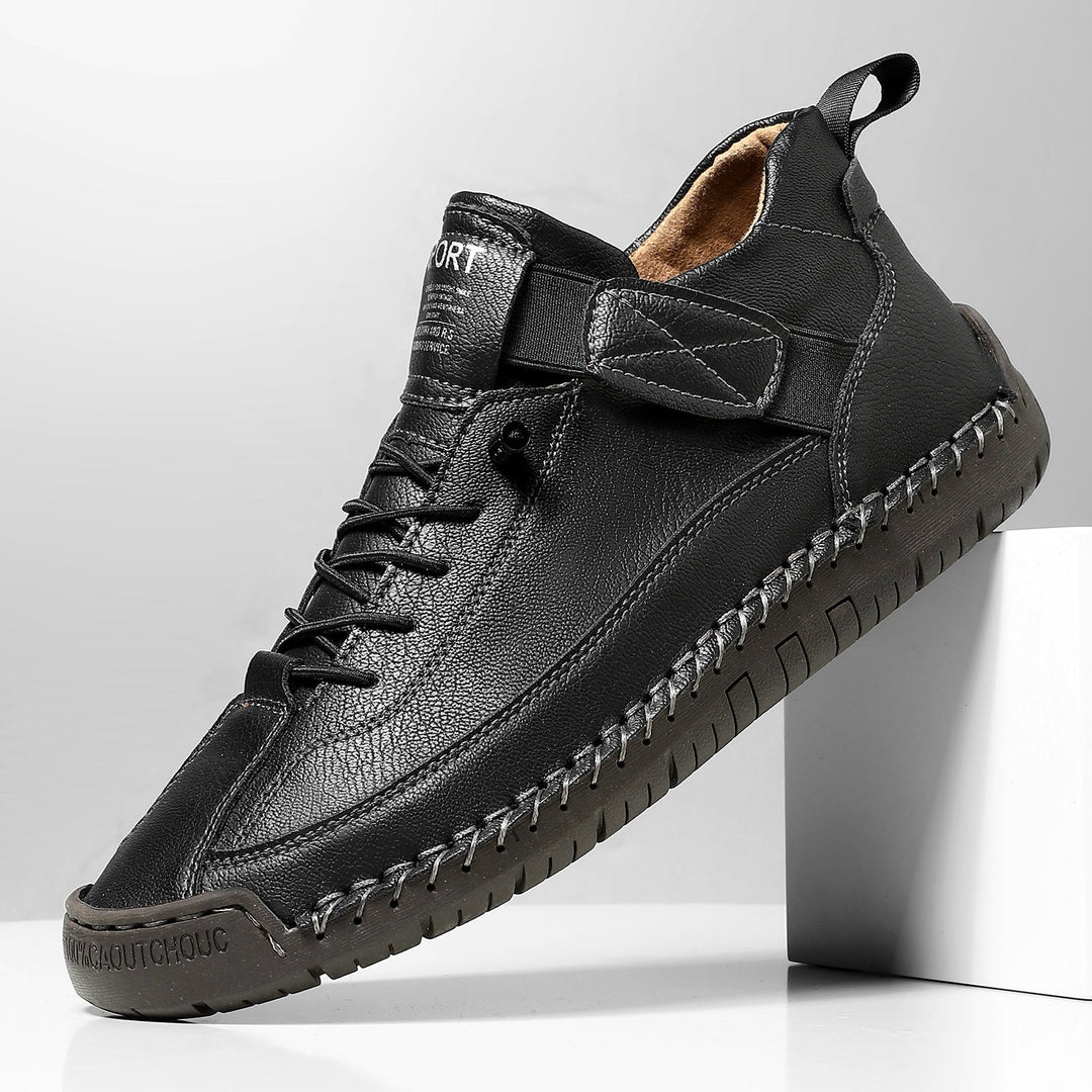 Damskie modne sneakersy Elin. Wygodne casualowe buty, idealne do letnich i codziennych stylizacji.