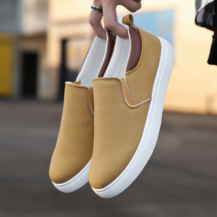 Nowoczesne męskie buty slip-on Lennard, płócienne, idealne dla współczesnego mężczyzny.