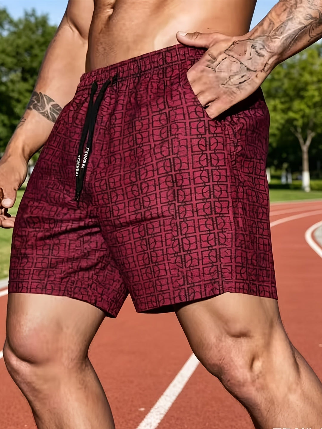 Wygodne damskie szorty cargo z geometrycznym wzorem, luźne, praktyczne kieszenie, styl casual.