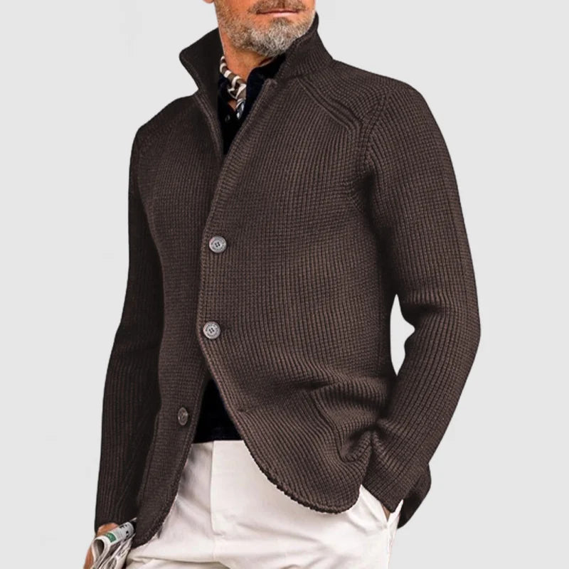 Jesienny męski kardigan Maurice, modny sweter na zimę. Idealny do eleganckich i casualowych stylizacji.