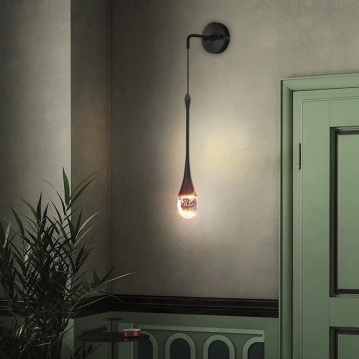 Czarny kinkiet LED, minimalistyczna lampa ścienna do nowoczesnych wnętrz. Dekoracja i oświetlenie.