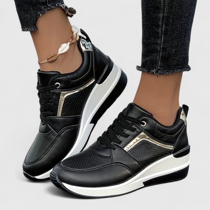 Eleganckie wsuwane buty damskie, komfortowe obuwie codzienne. Idealne do pracy i na spotkania, styl casual miejski.