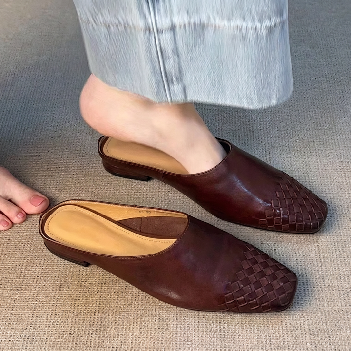 Eleganckie damskie sandały Nora z plecionką, zakryte palce. Modne i komfortowe, idealne na lato.