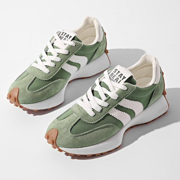 Damskie retro sneakersy na platformie. Modne i wygodne obuwie sportowe, idealne do miejskich stylizacji.
