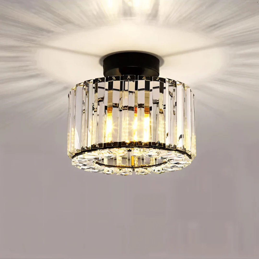 Designerska lampa sufitowa kryształowa, idealna do salonu. Eleganckie oświetlenie, doda blasku wnętrzu. [[lstfy-media:5]]