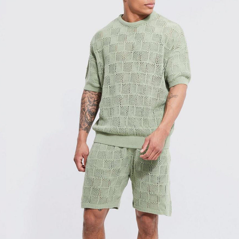 Szałwiowy komplet męski streetwear z luźnym krojem: wygodny t-shirt i spodenki, idealny na lato.