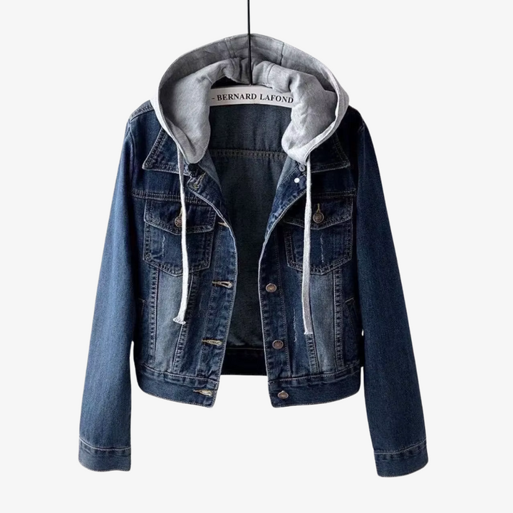 Krótka damska kurtka dżinsowa z kapturem, błękitna, idealna na wiosnę. Casualowy styl miejski denim.