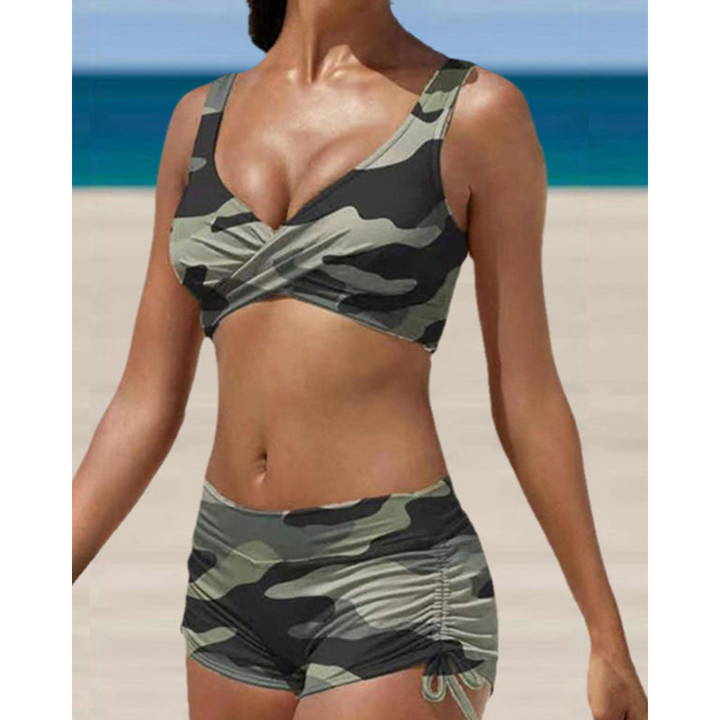 Damskie dwuczęściowe bikini z wygodnymi figami i topem. Idealny strój kąpielowy na wakacje, plażę i słońce.
