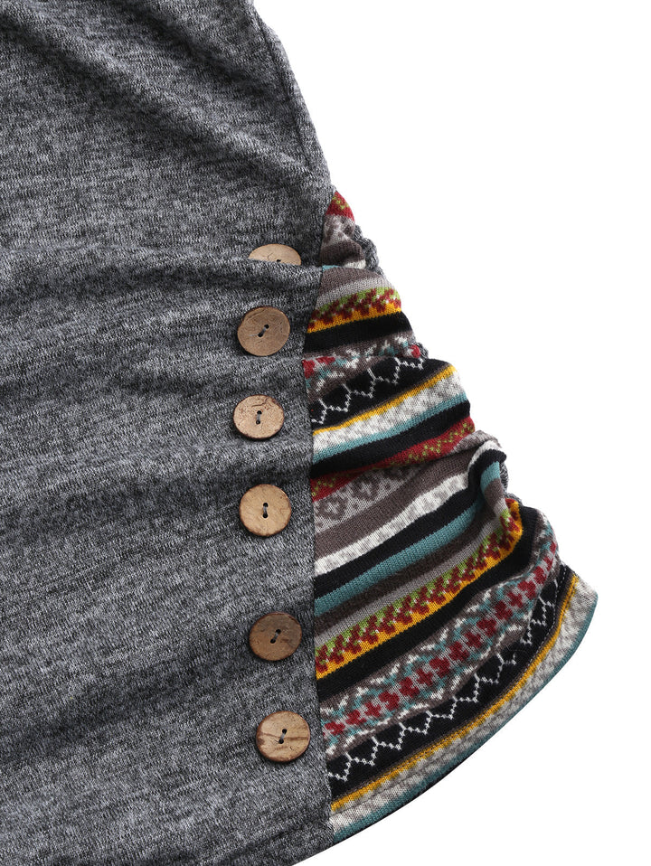Sweter damski rozpinany z kapturem, jesienny wzór tribal. Komfortowa bluza oversize do casualowych stylizacji.