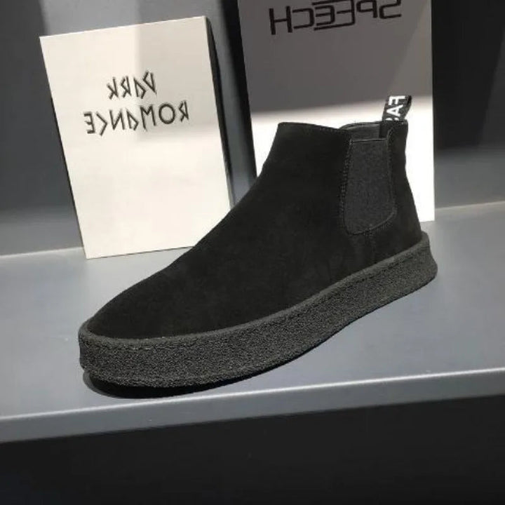 Stylowe męskie buty Chelsea. Eleganckie obuwie męskie na chłodne dni. Idealne do jesiennych i zimowych stylizacji.