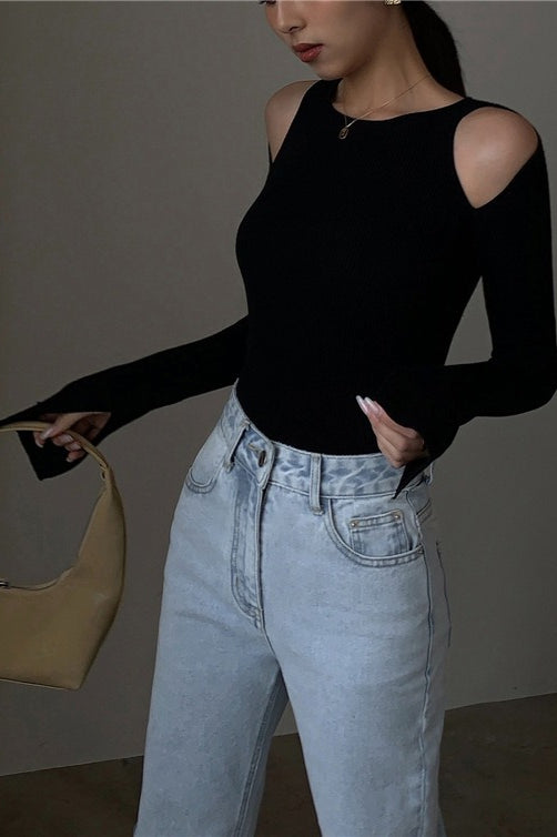 Damski top slim fit z dzianiny, długi rękaw i nowoczesne rozcięte mankiety, casual.