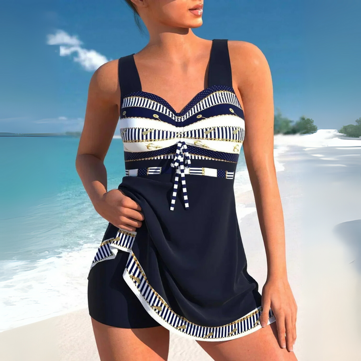 Komfortowe damskie tankini z marszczeniami i modnym azteckim wzorem. Idealne na lato, plażę lub basen.