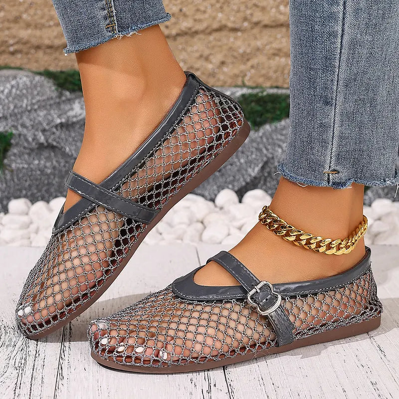 Wygodne damskie buty Mary Jane z siateczki w miejskim stylu, doskonałe na co dzień.