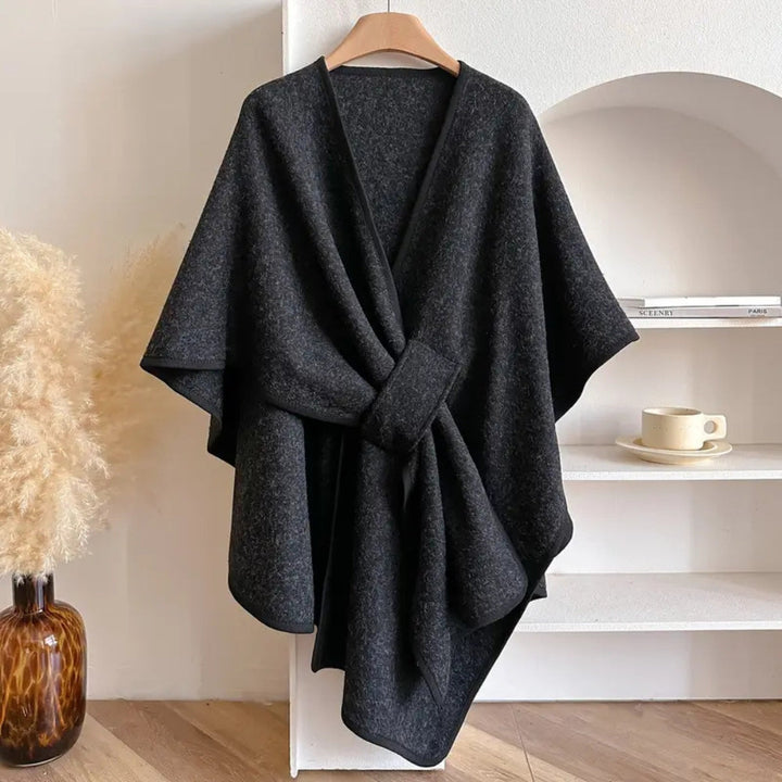 Elegancka kurtka damska szalowa z mikrofibry, styl oversize. Komfortowa wiatrówka na wiosnę, jesień.