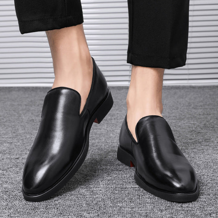 Brązowe męskie loafersy, wypolerowane mokasyny, stylowe obuwie wizytowe, idealne do casual elegancki.