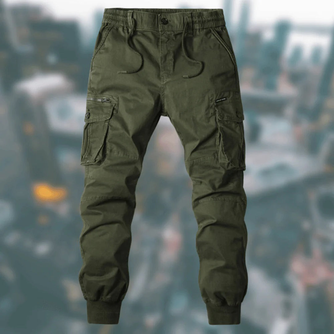 Męskie spodnie cargo jogger "Lukas", streetwearowy styl i swobodny fason. Idealne na jesień.