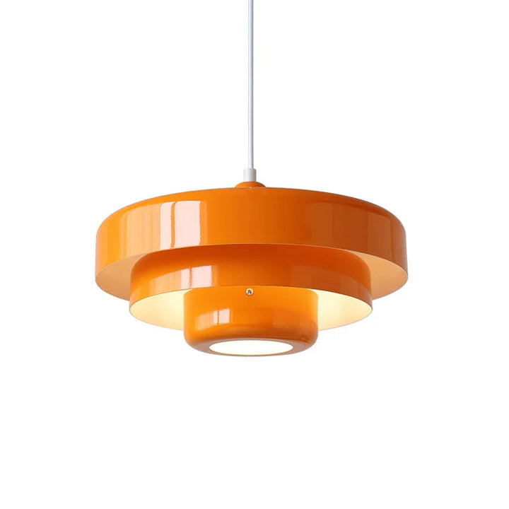 Skandynawska lampa wisząca z metalu. Nowoczesne oświetlenie LED, doskonałe do salonu. Designerski akcent.