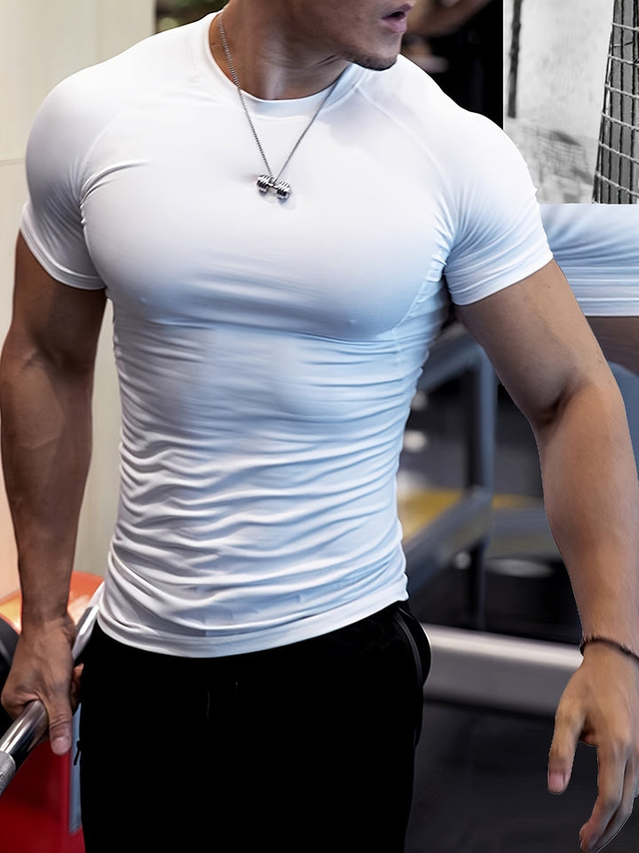 Męski t-shirt sportowy kompresyjny, dopasowany, idealny do siłowni i biegania.