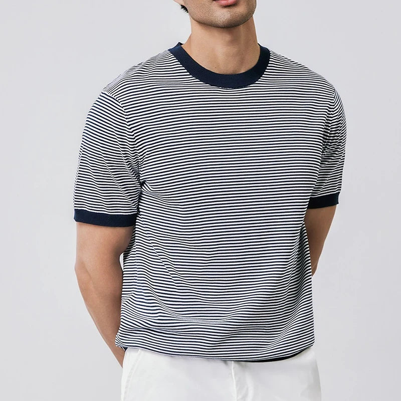 Stylowa męska koszulka prążkowana, granatowo-zielona, slim fit. Idealna do mody casual.