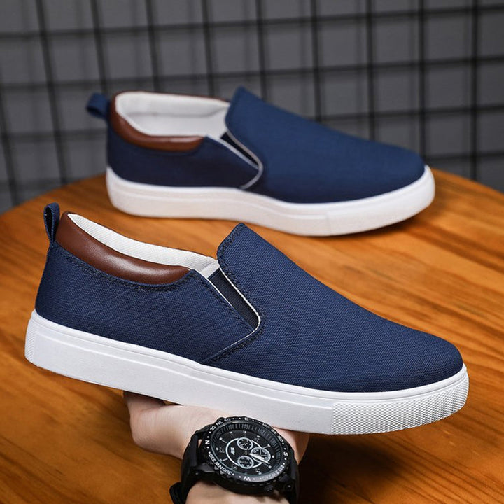 Granatowe męskie slip-ony Lennard z płótna. Stylowe, komfortowe buty casual na lato.