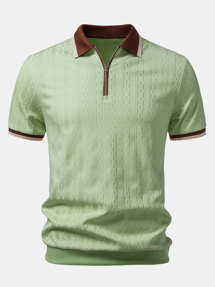 Męski styl: dzianinowa koszulka polo z zamkiem, regularny krój, krótki rękaw, smart casual.