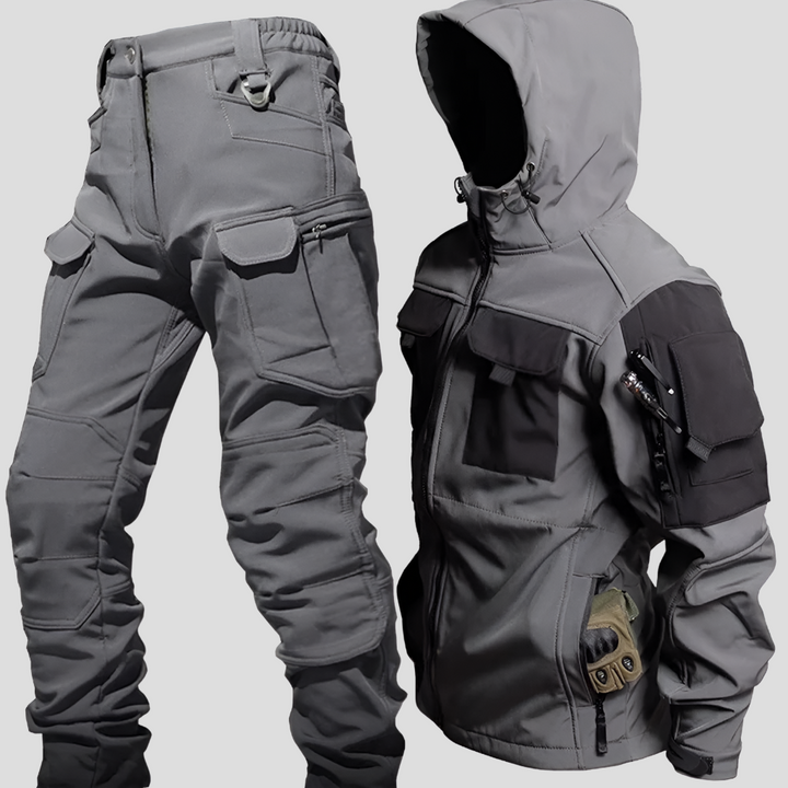 Męski zestaw outdoorowy softshell, wszechstronny do turystyki i wędrówek. Idealny także na casualowe wyjścia.