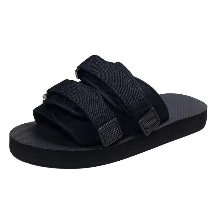 Czarne sandały płócienne unisex z rzepami. Wygodne i przewiewne buty letnie do codziennego użytku.
