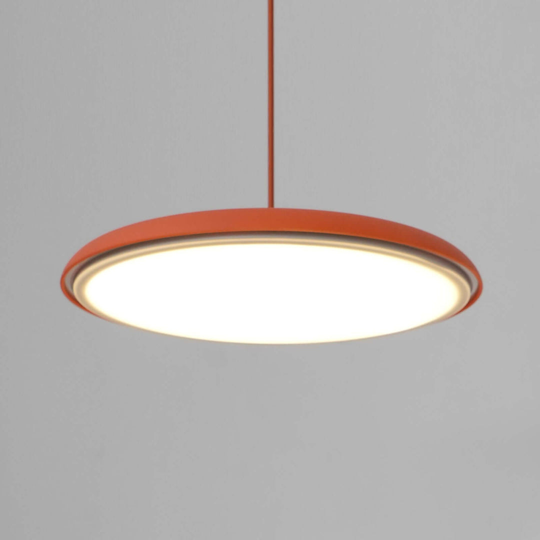 Nowoczesna lampa LED do domu. Elegancka lampa wisząca sufitowa, minimalistyczna dekoracja.