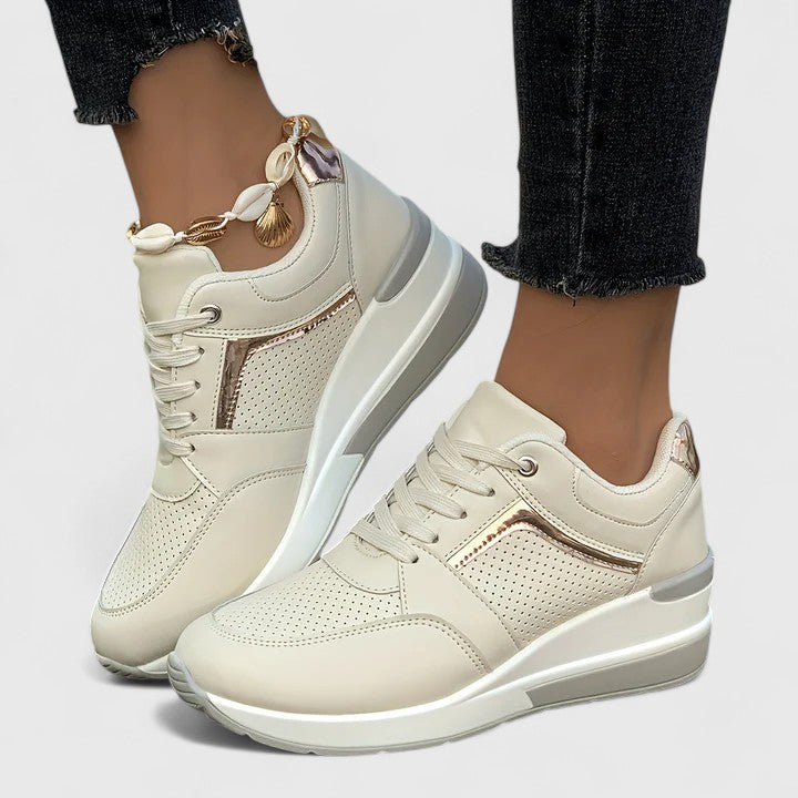 Wygodne wsuwane buty damskie na co dzień, idealne do pracy i miejskiego stylu casual. Komfortowe obuwie damskie.