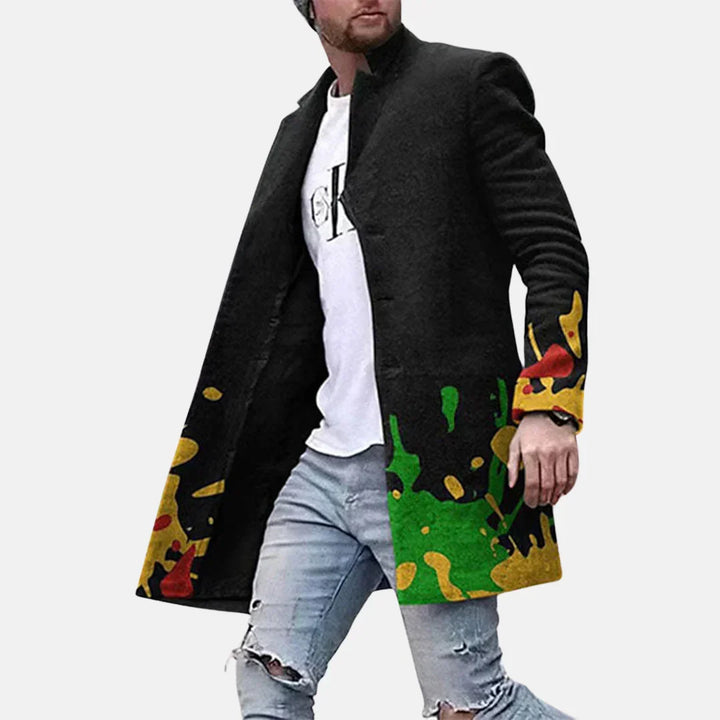 Męska kurtka streetwear z wyrazistym nadrukiem, zapinana na zamek, regulowane elementy, idealna dla niego.