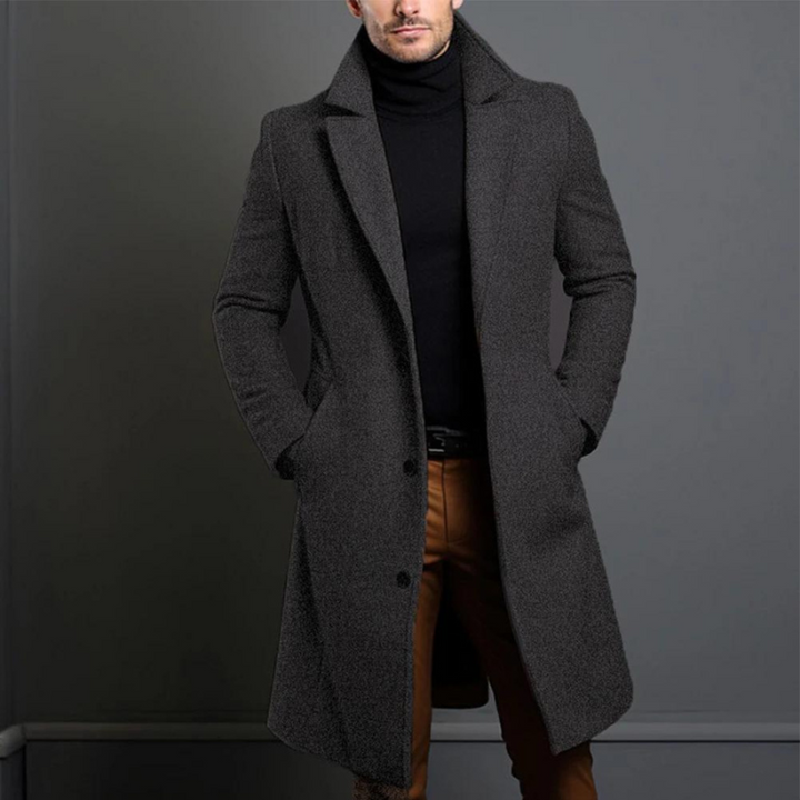 Stylowy męski płaszcz jesienny, wiatroszczelna kurtka przejściowa. Elegancka moda męska, komfortowa odzież wierzchnia na jesień.