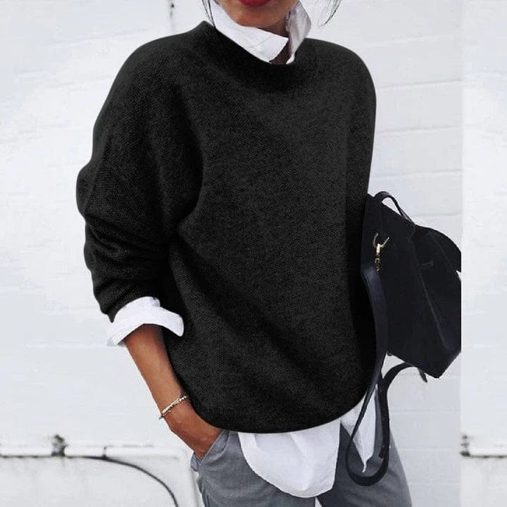 Stylowy sweter damski oversize, idealny do warstwowych stylizacji na jesień. Luźny i komfortowy.