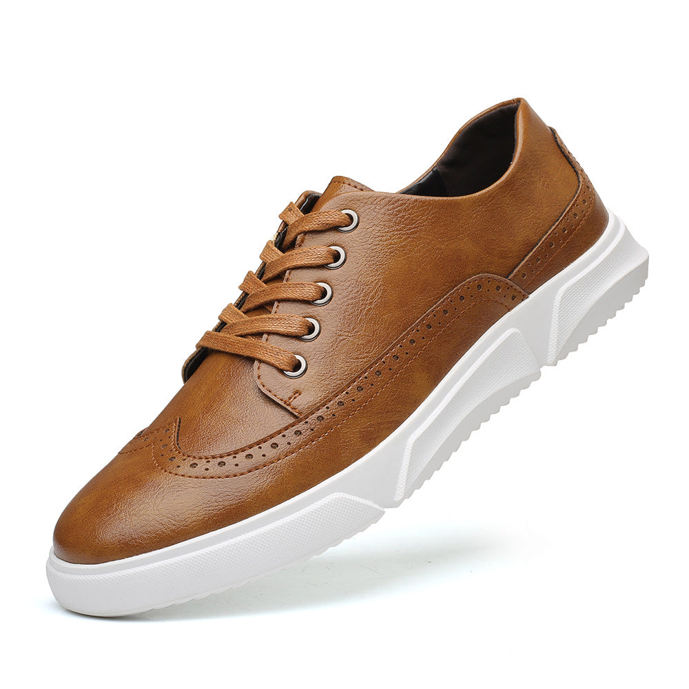 Męskie buty casualowe. Klasyczne, wygodne obuwie męskie idealne na co dzień. Modne i eleganckie buty do pracy.