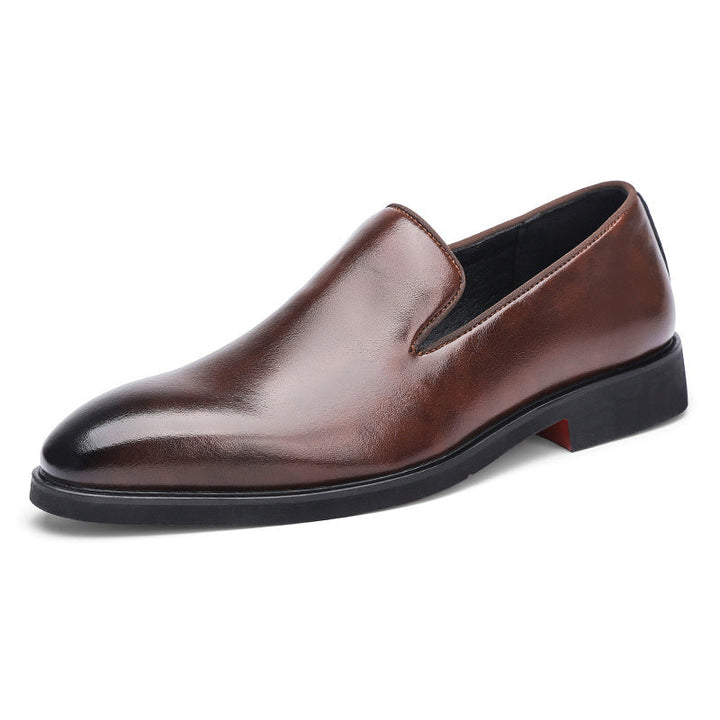 Eleganckie męskie loafersy, czarne wypolerowane mokasyny, stylowe obuwie do biura i na specjalne wyjścia.