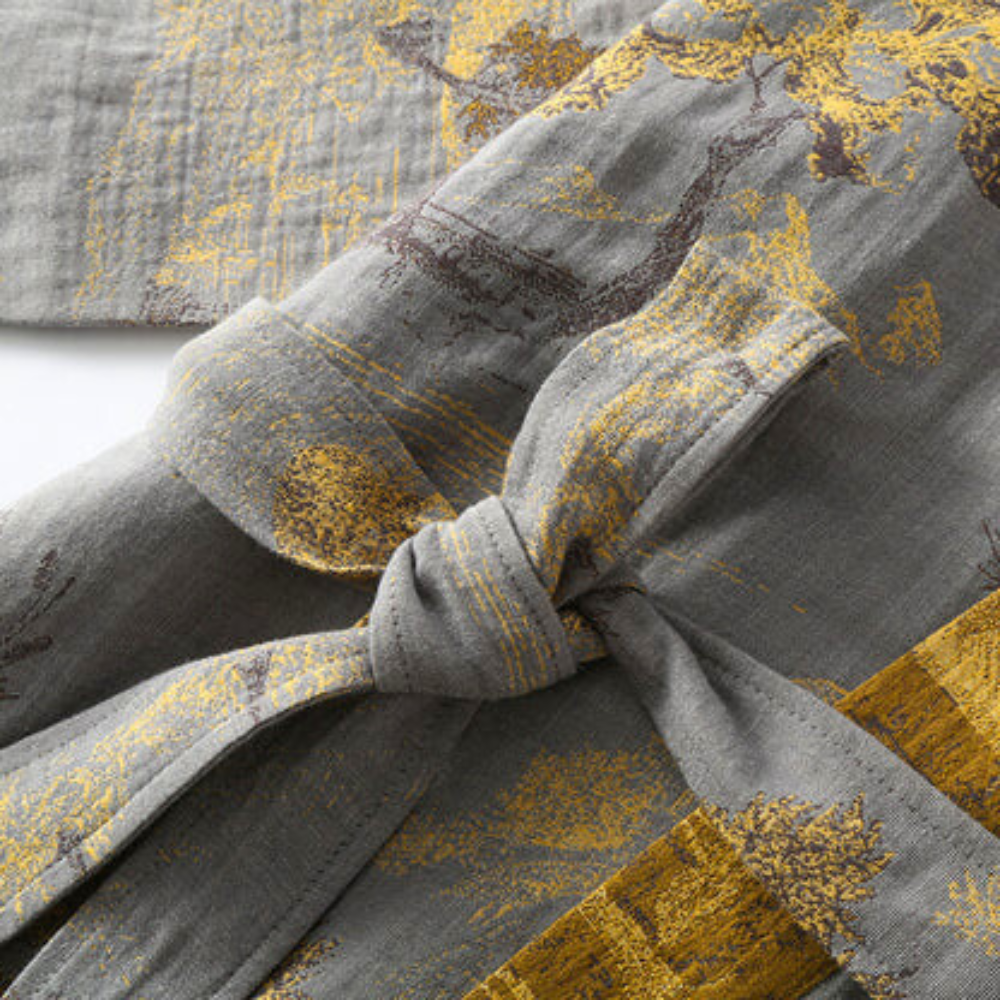 Unisex bawełniany szlafrok kimono z paskiem, zapewniający luksus i relaks w domowym zaciszu.