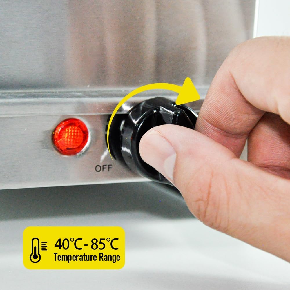 Elektryczny podgrzewacz bufetowy 3x2.5L Valtero wypełniony różnymi ciepłymi potrawami, gotowy do podania.