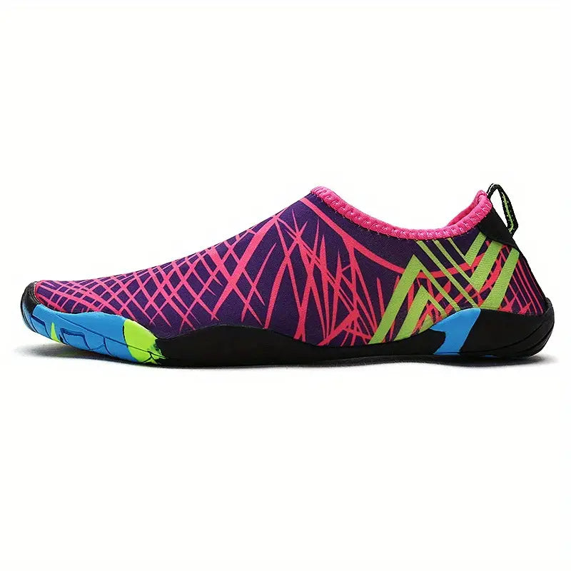 Wszechstronne męskie buty do wody, wsuwane, idealne do sportów wodnych, pływania, plaży i basenu.