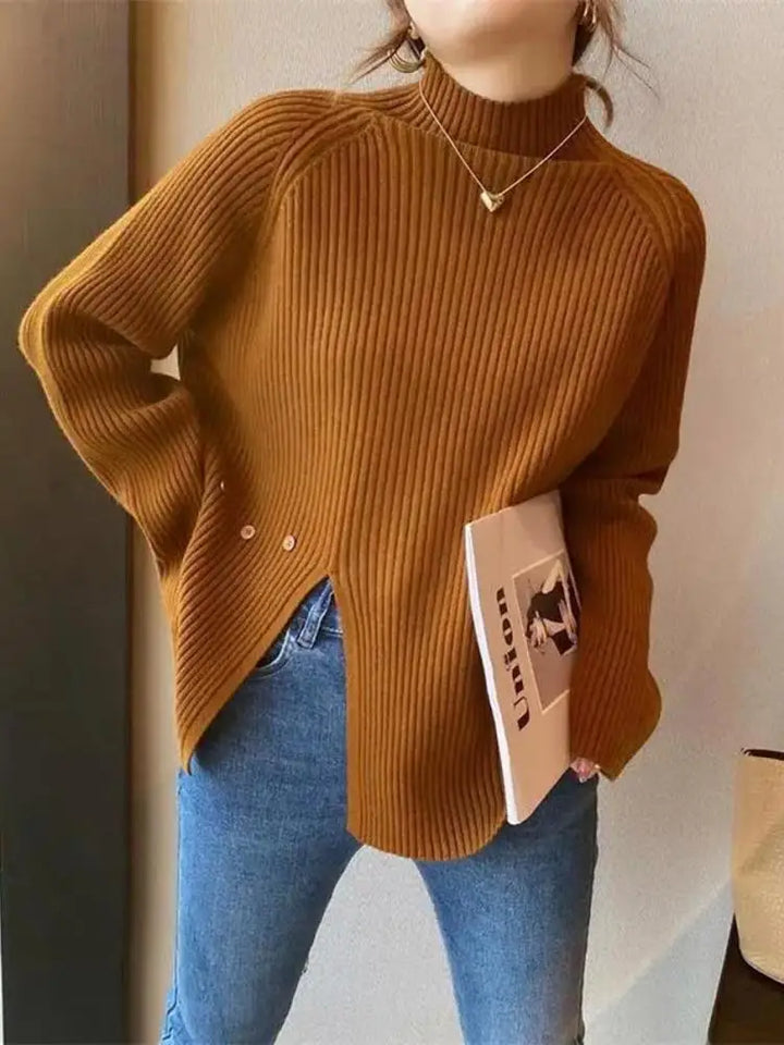 Ciepły sweter golf damski, stylowy, z ozdobnym rozcięciem. Idealny do zimowych i jesiennych kreacji.