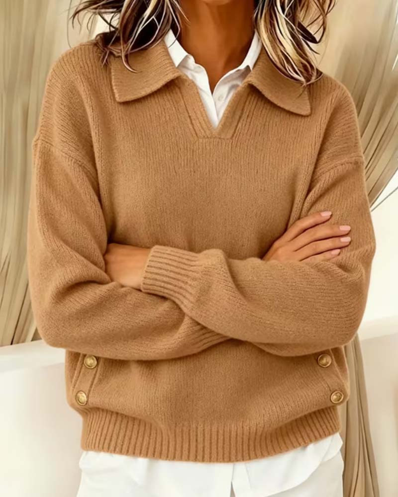 Stylowy damski sweter akrylowy khaki z kołnierzykiem. Casualowy, wygodny krój na jesień/zimę.