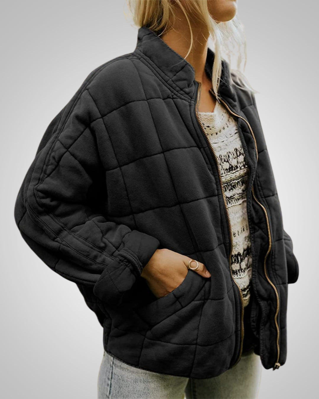 Elegancka, damska kurtka oversize. Idealna na wiosnę i jesień. Casualowa, modna i wygodna do codziennych stylizacji.