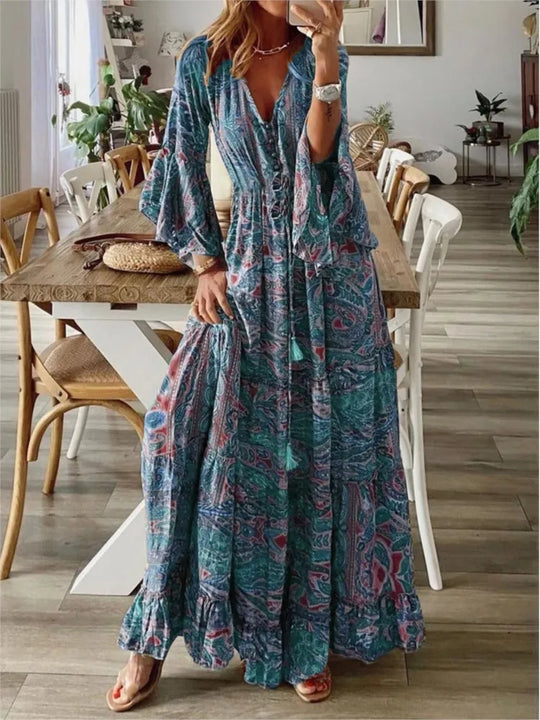Elegancka i wygodna sukienka maxi boho Amira. Damska sukienka na lato z płynnym krojem i stylowymi detalami.