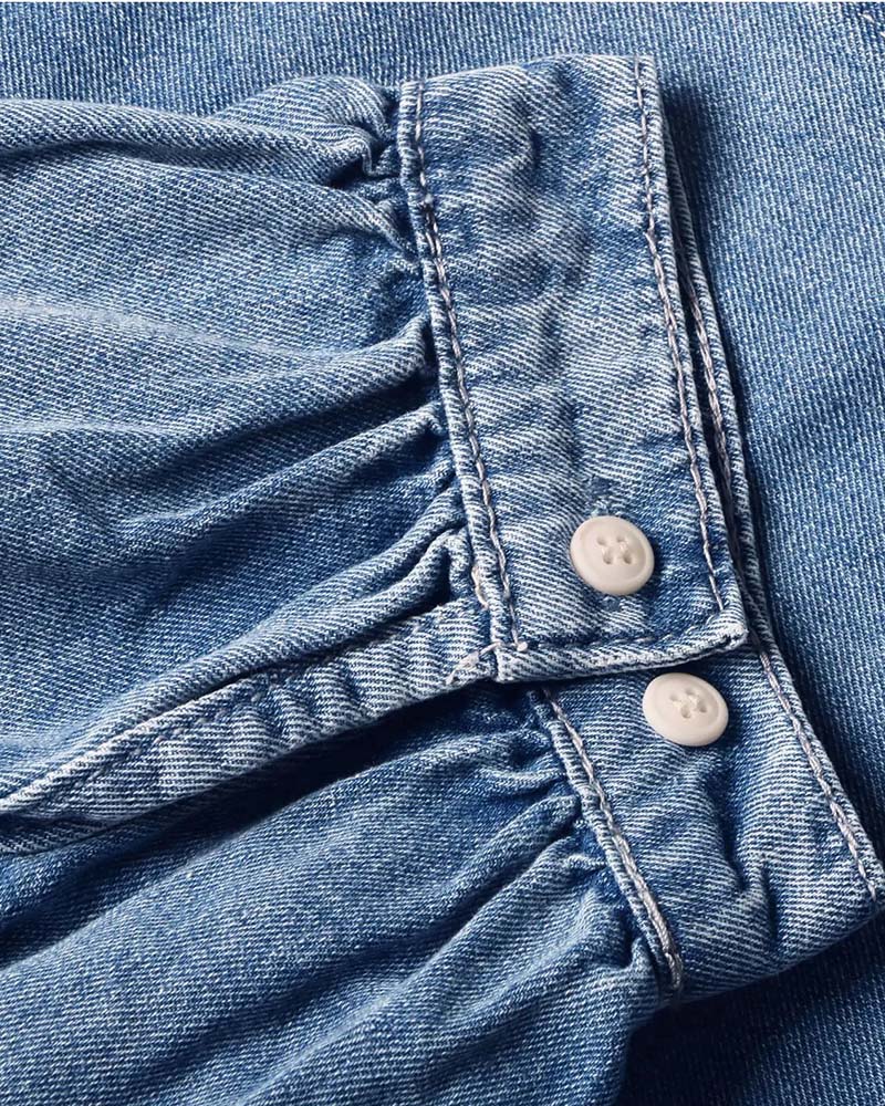 Uniwersalna damska koszula jeansowa z bufiastymi rękawami. Must-have w miejskim stylu, idealna na lato.