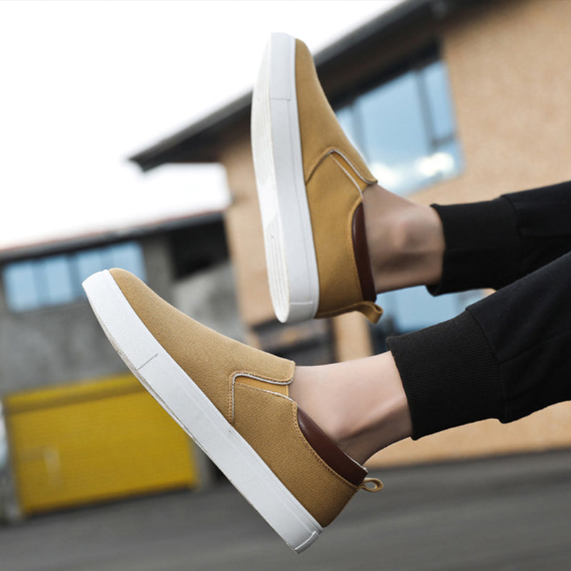 Męskie buty slip-on Lennard z płótna, idealne na lato. Wygodne i stylowe obuwie codzienne.