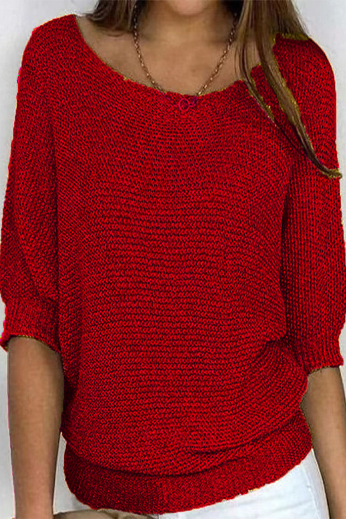 Sweter damski Mira. Luźny krój, rękawy nietoperzowe. Wygodny, casualowy element mody damskiej.